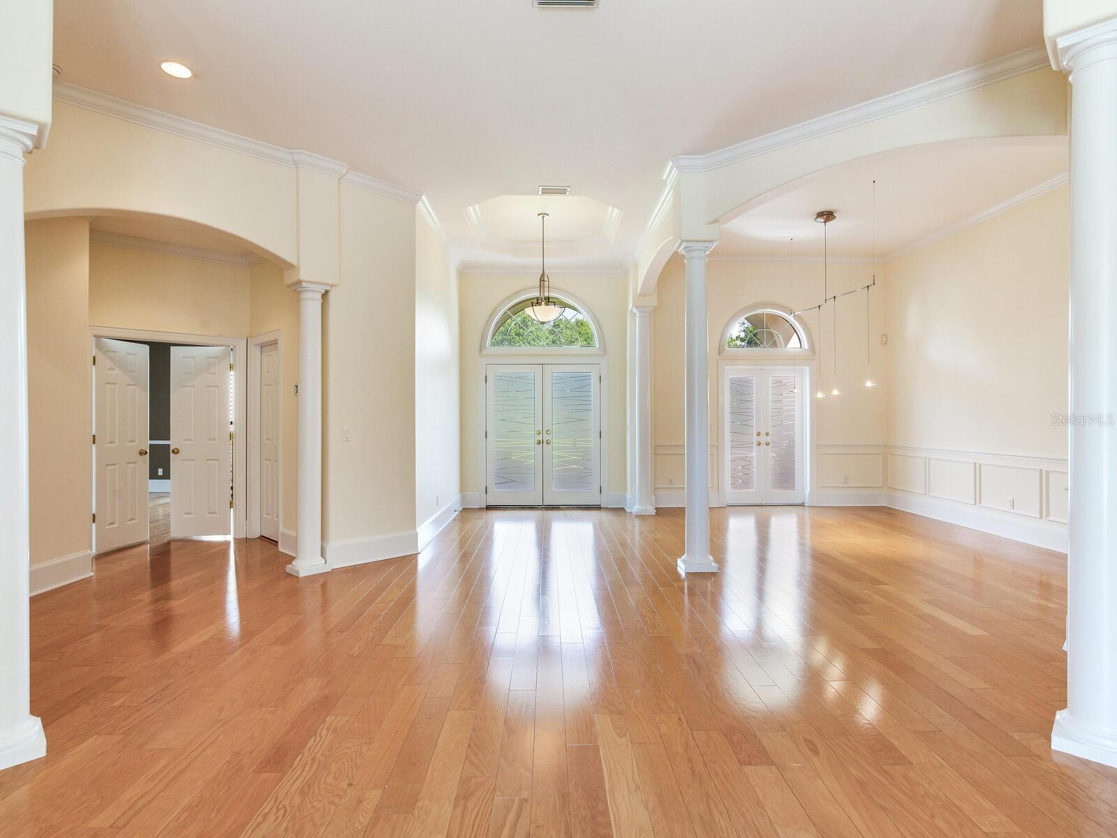 Listing photo id 18 for 10504 Echo Lake Drive