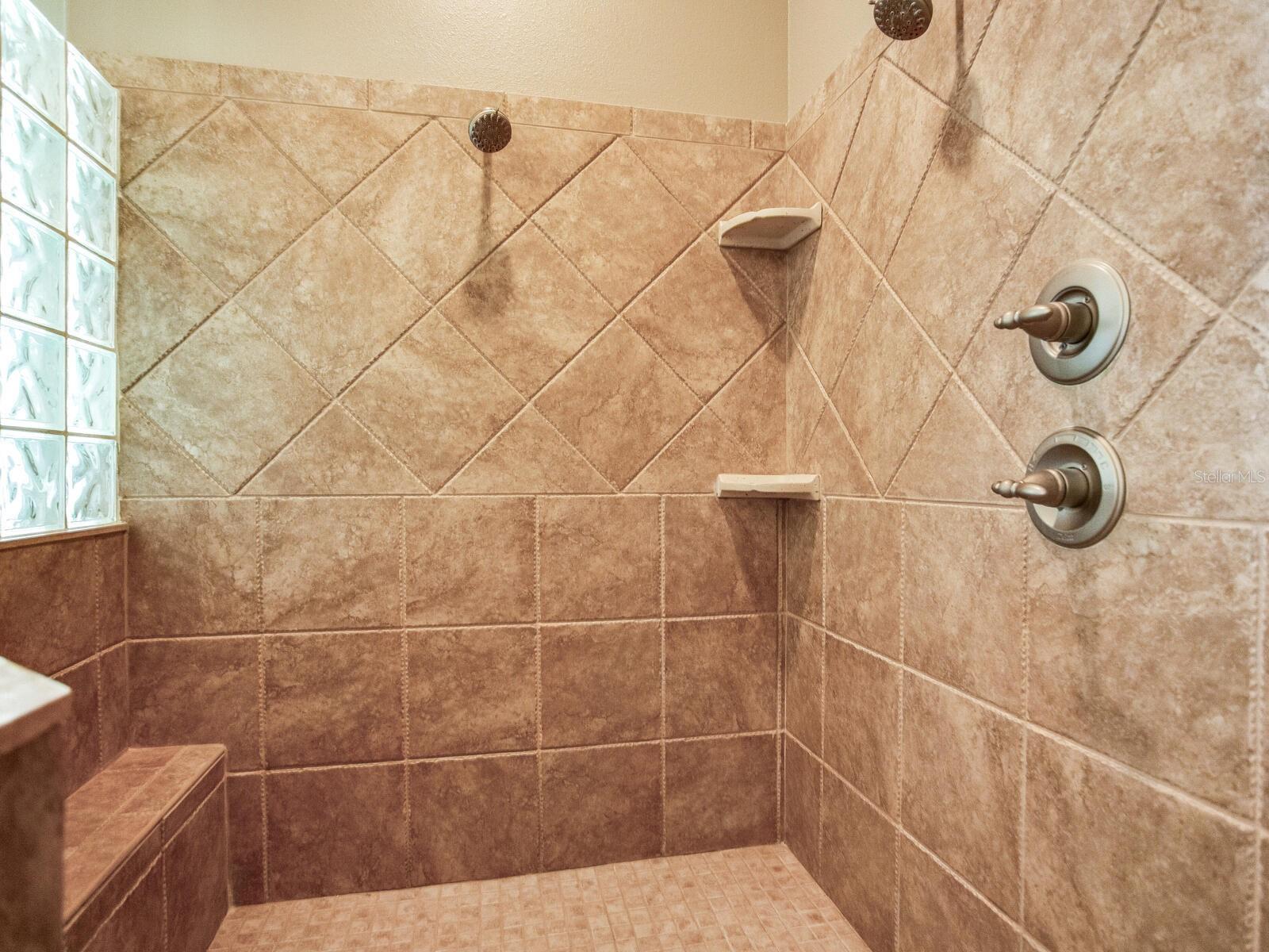 Listing photo id 34 for 10504 Echo Lake Drive
