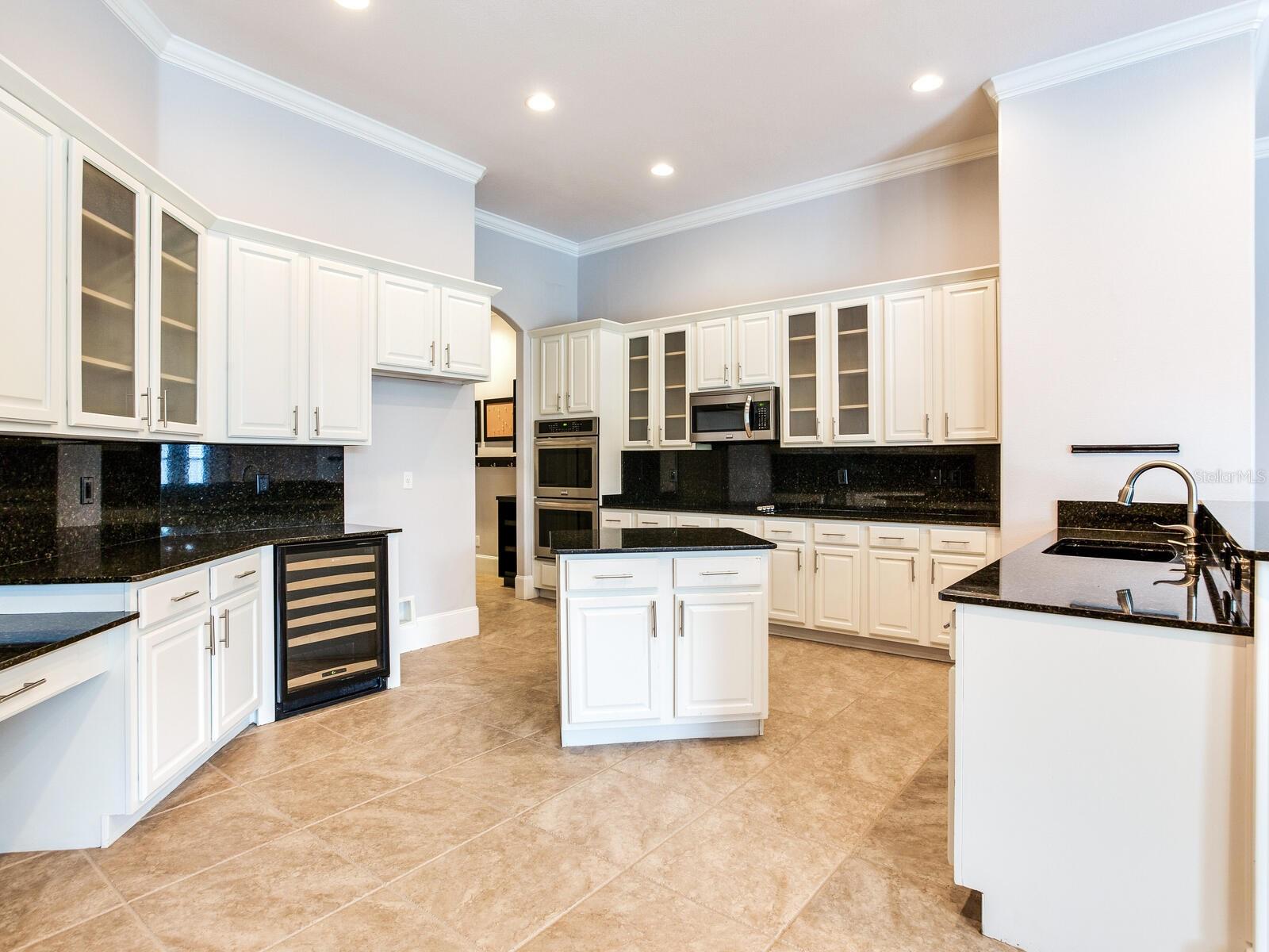 Listing photo id 36 for 10504 Echo Lake Drive