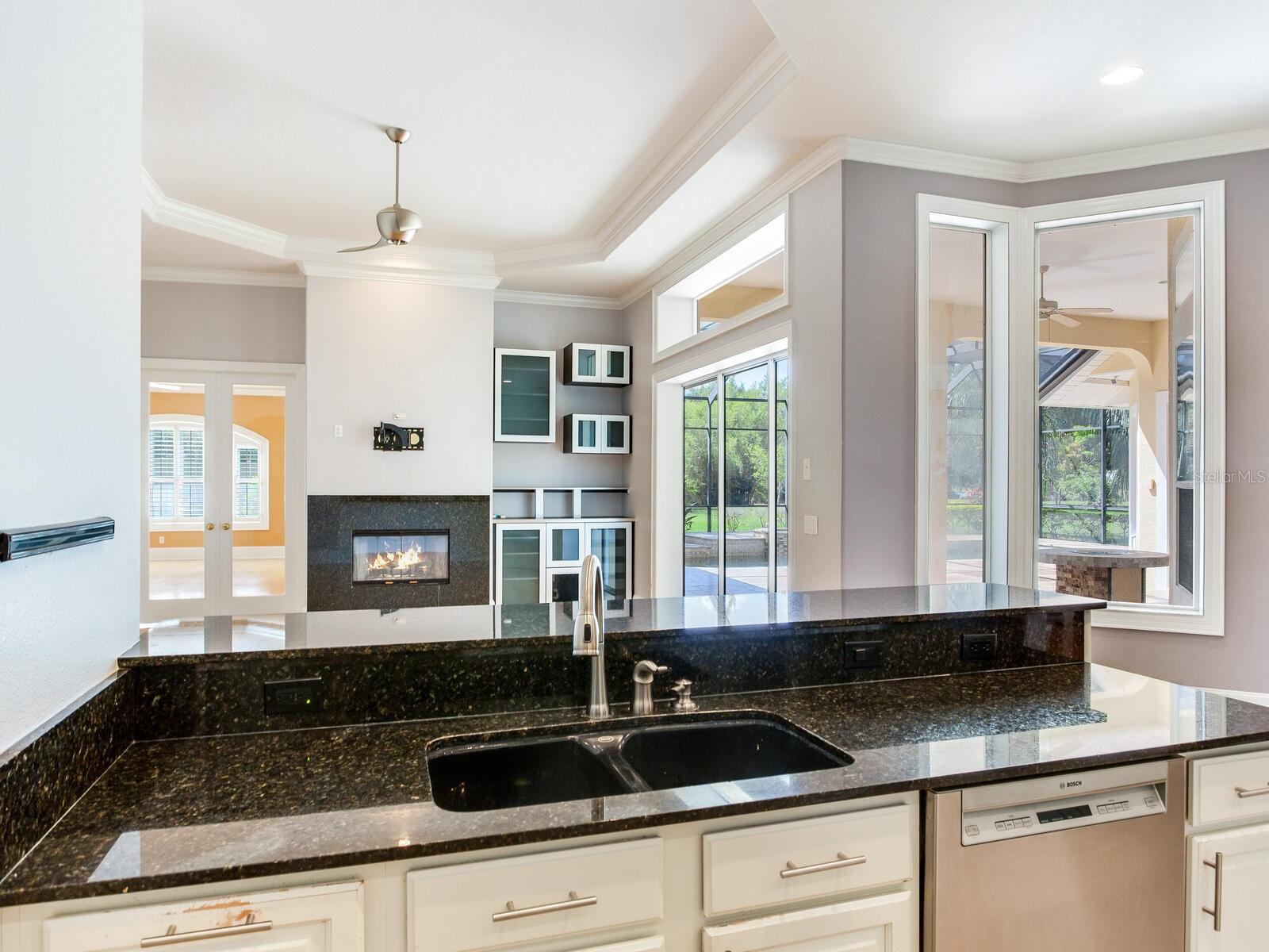 Listing photo id 42 for 10504 Echo Lake Drive