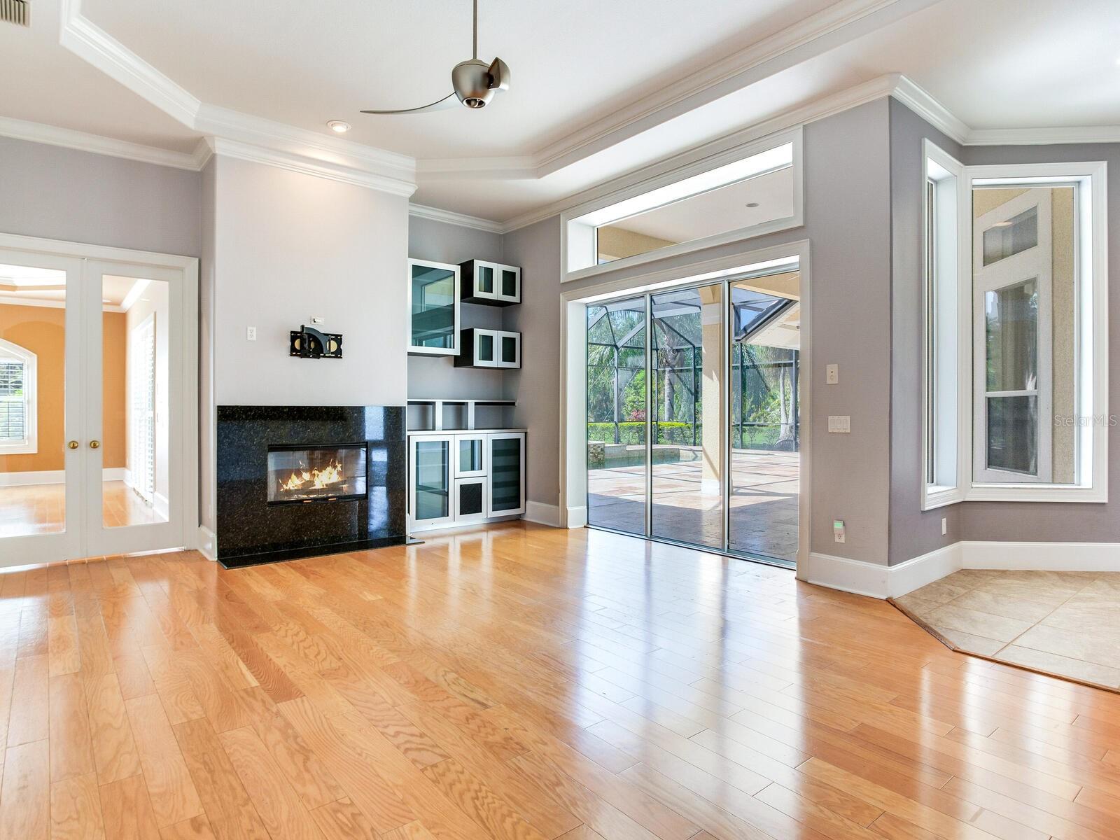 Listing photo id 44 for 10504 Echo Lake Drive