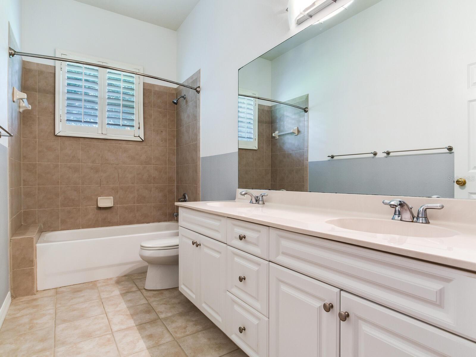 Listing photo id 57 for 10504 Echo Lake Drive