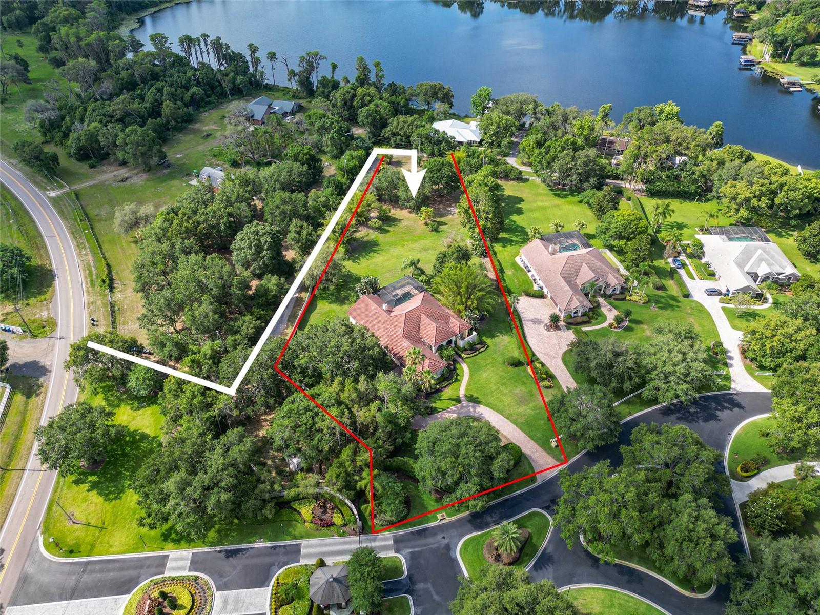 Listing photo id 4 for 10504 Echo Lake Drive