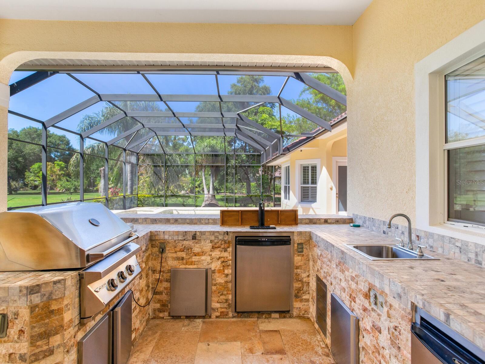 Listing photo id 67 for 10504 Echo Lake Drive