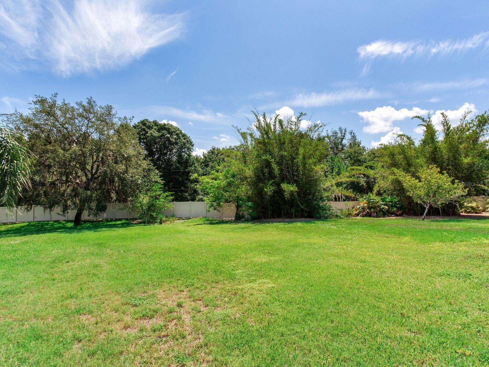 Listing photo id 74 for 10504 Echo Lake Drive