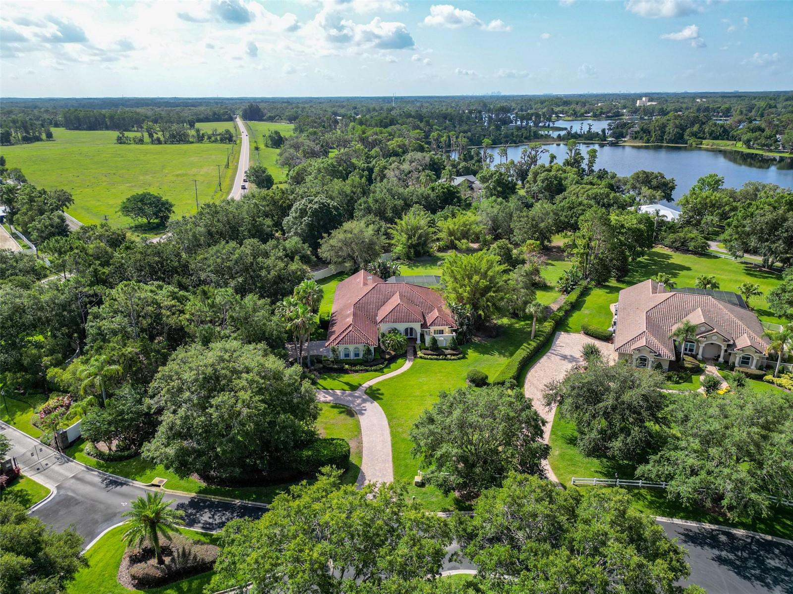 Listing photo id 82 for 10504 Echo Lake Drive