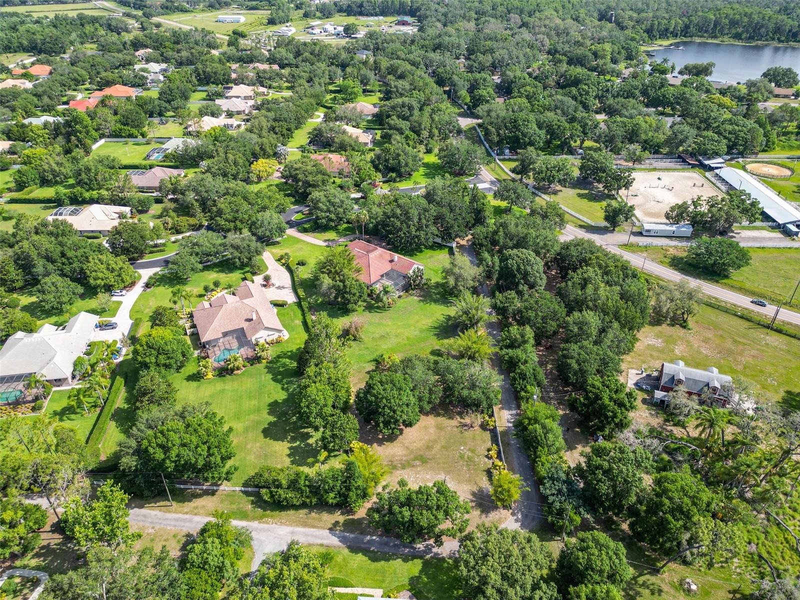 Listing photo id 85 for 10504 Echo Lake Drive