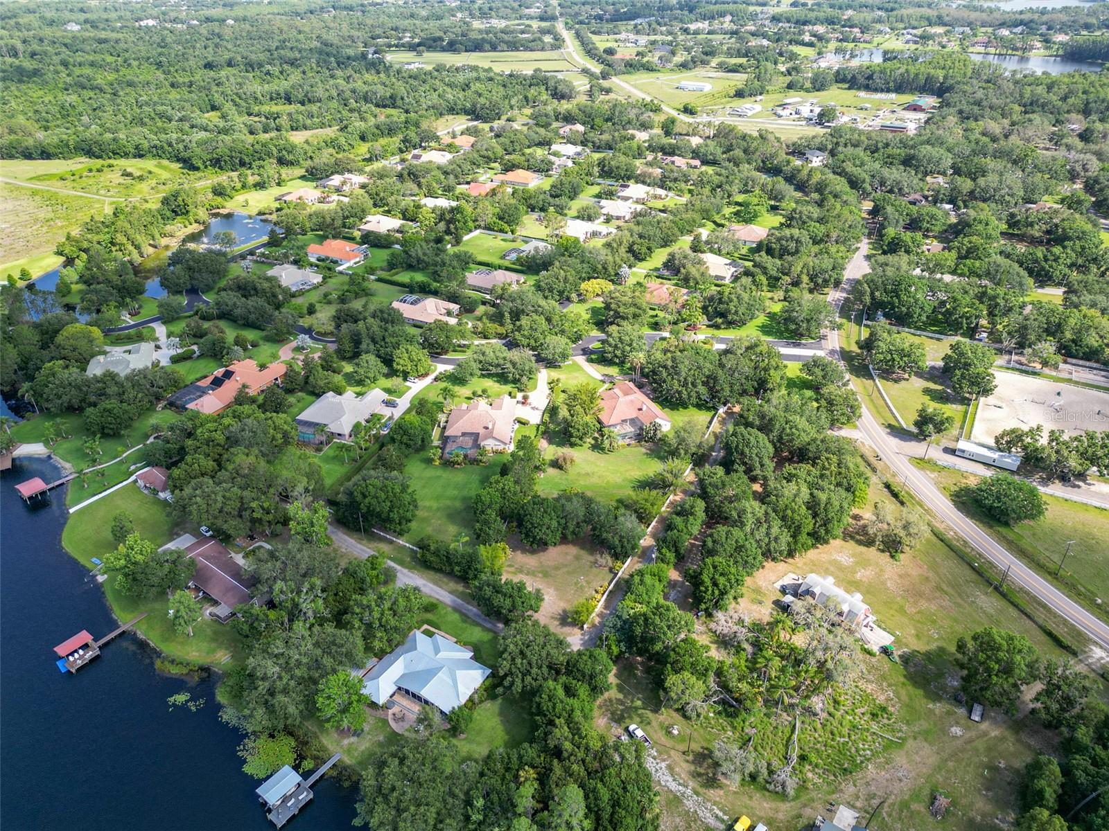 Listing photo id 87 for 10504 Echo Lake Drive