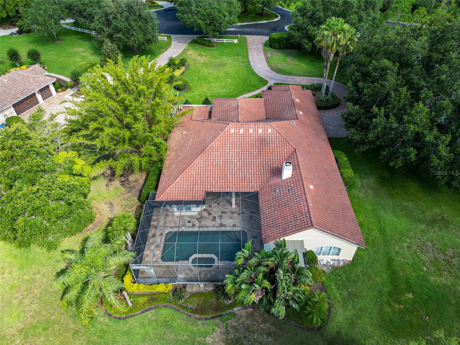 Listing photo id 89 for 10504 Echo Lake Drive