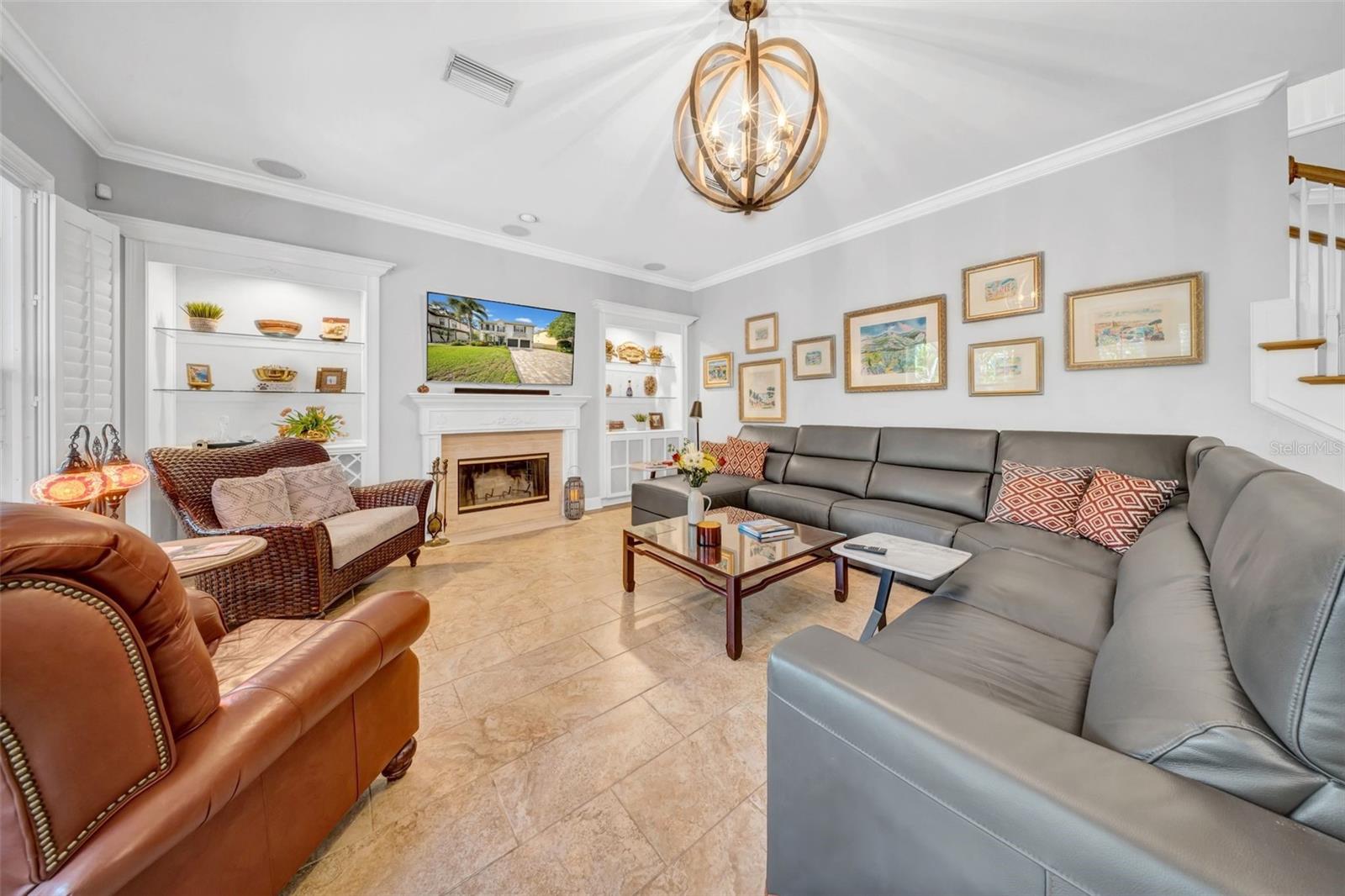 Image 18 of 86 For 3903 De Leon Street