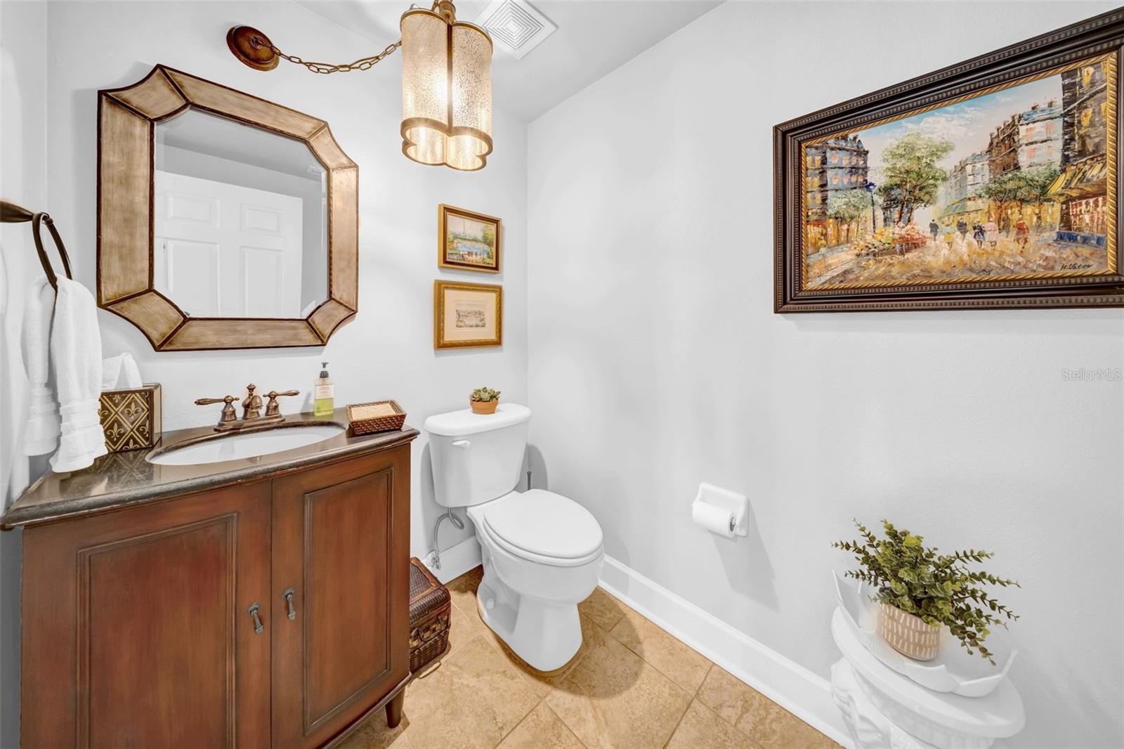 Image 35 of 86 For 3903 De Leon Street