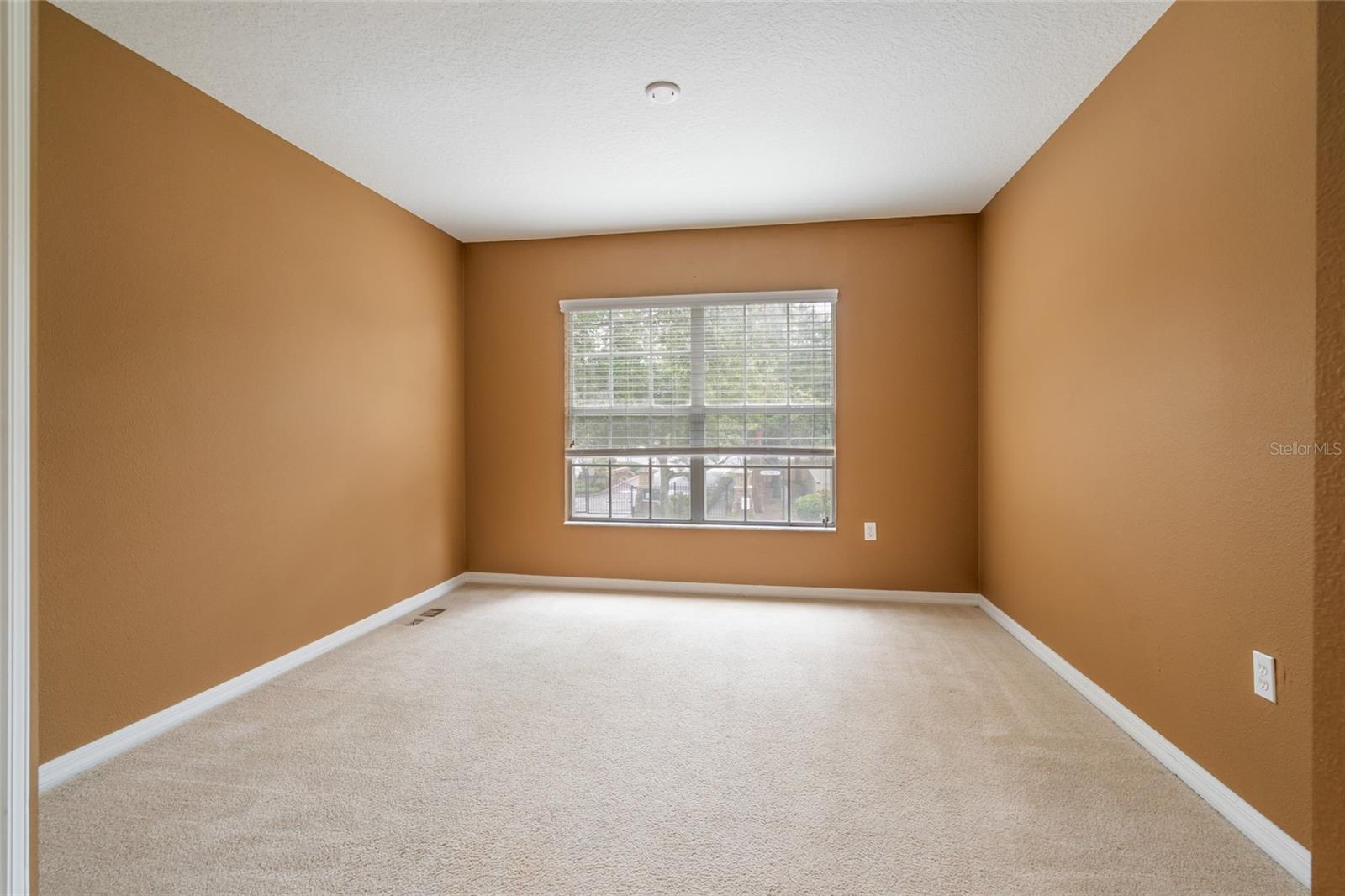 Image 17 of 33 For 11839 Castine Street