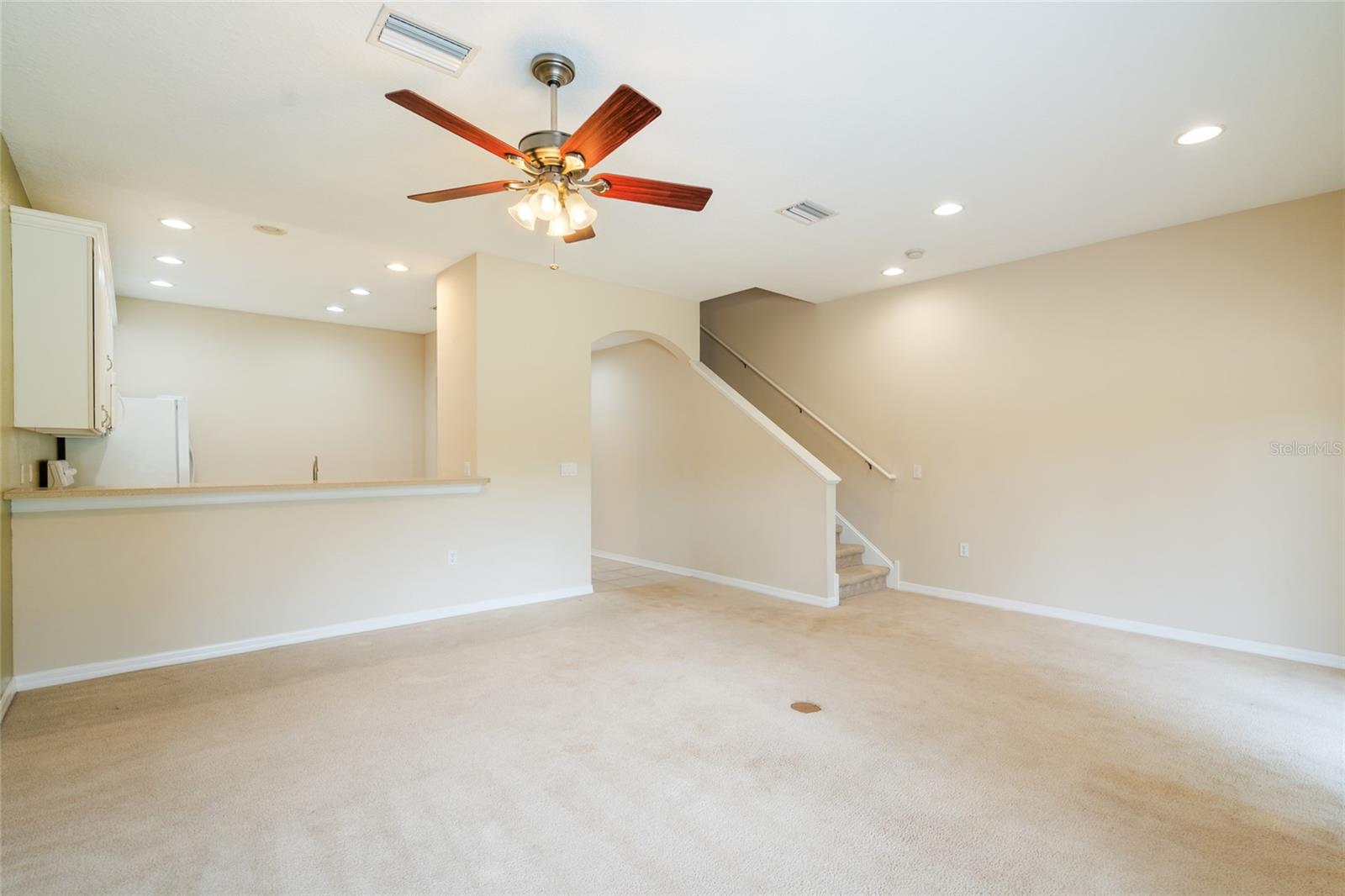 Image 21 of 33 For 11839 Castine Street