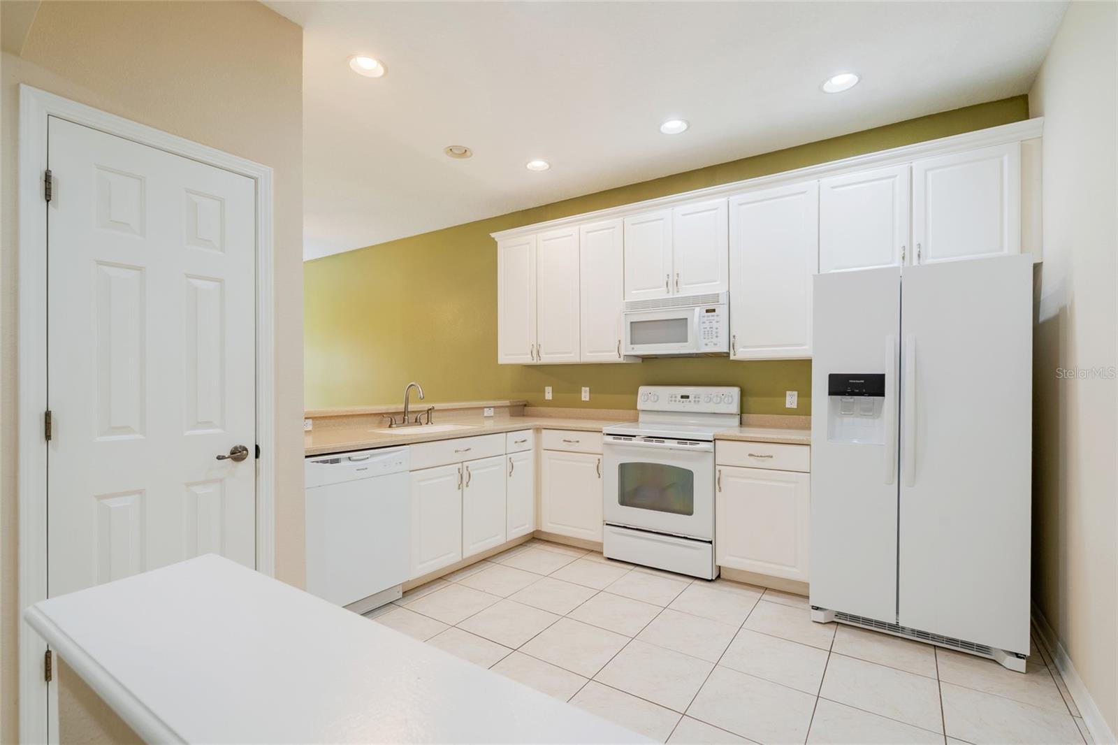 Image 23 of 33 For 11839 Castine Street