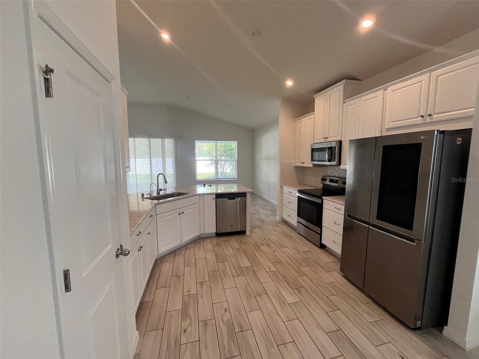 Image 5 of 28 For 7102 Wesley Palm Way