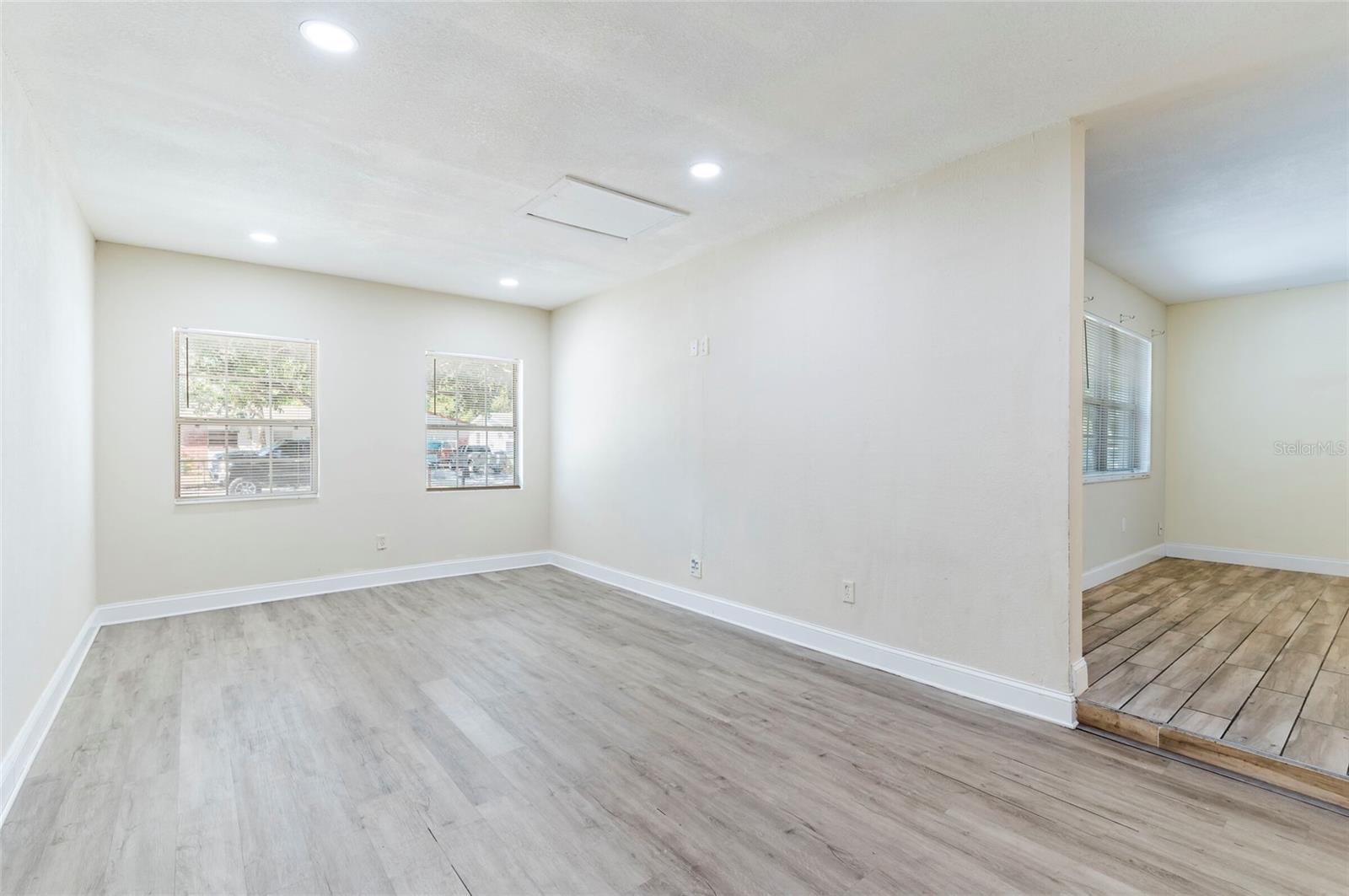 Image 12 of 33 For 2121 23rd Street Sw