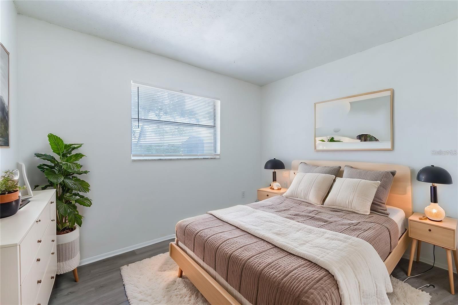 Image 27 of 33 For 2121 23rd Street Sw