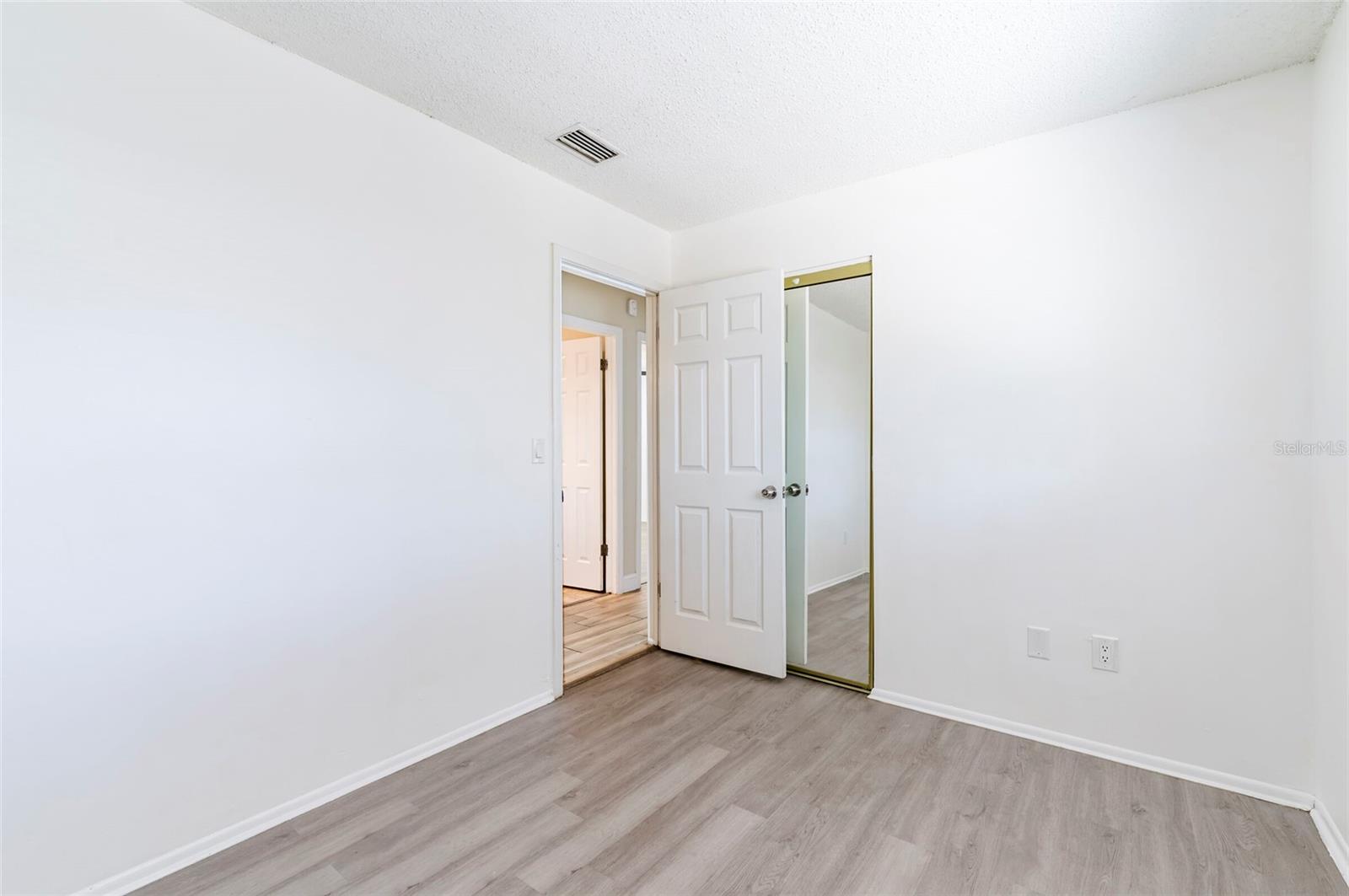 Image 28 of 33 For 2121 23rd Street Sw