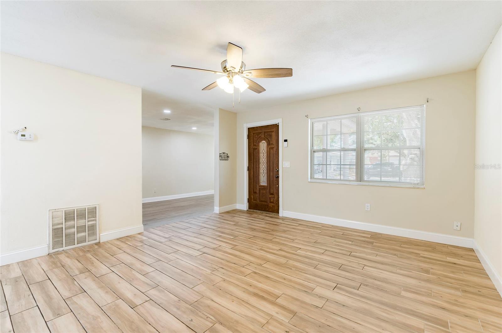 Image 6 of 33 For 2121 23rd Street Sw