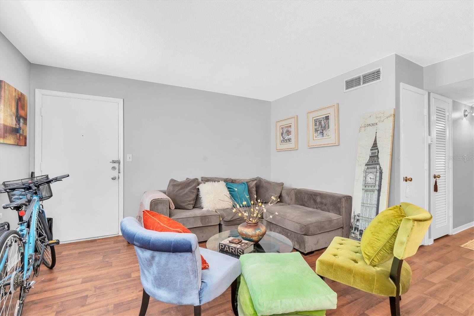 Image 4 of 17 For 6960 Sunset Drive S 2b