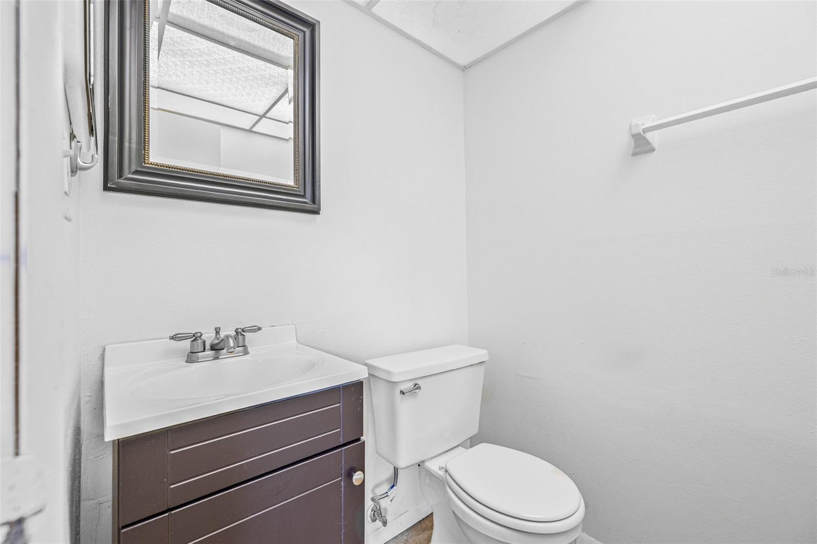 Image 13 of 24 For 11816 Raintree Lake Lane B