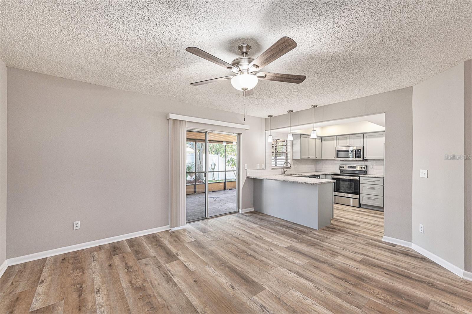 Image 16 of 41 For 15801 Cottontail Place