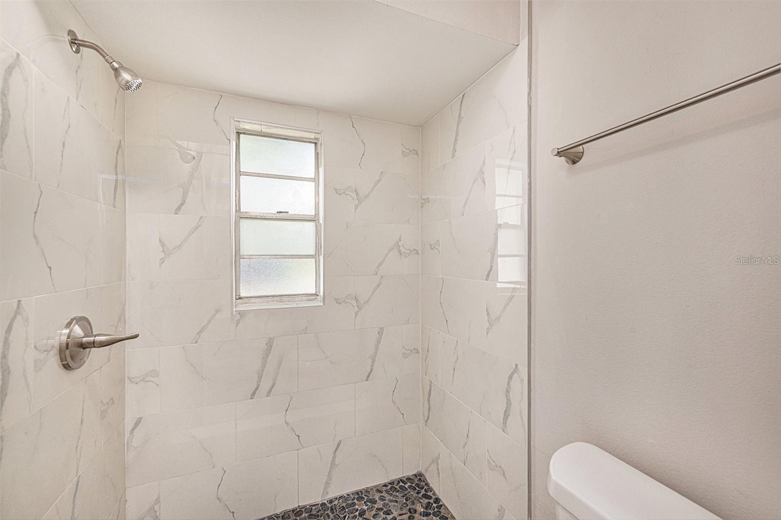 Image 21 of 41 For 15801 Cottontail Place