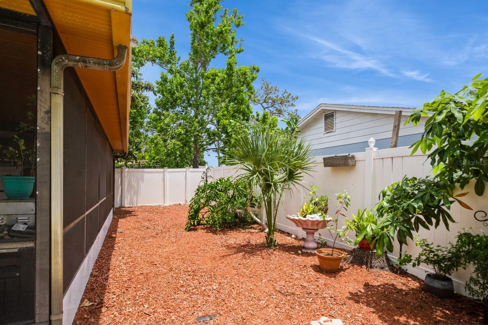 Image 29 of 41 For 15801 Cottontail Place
