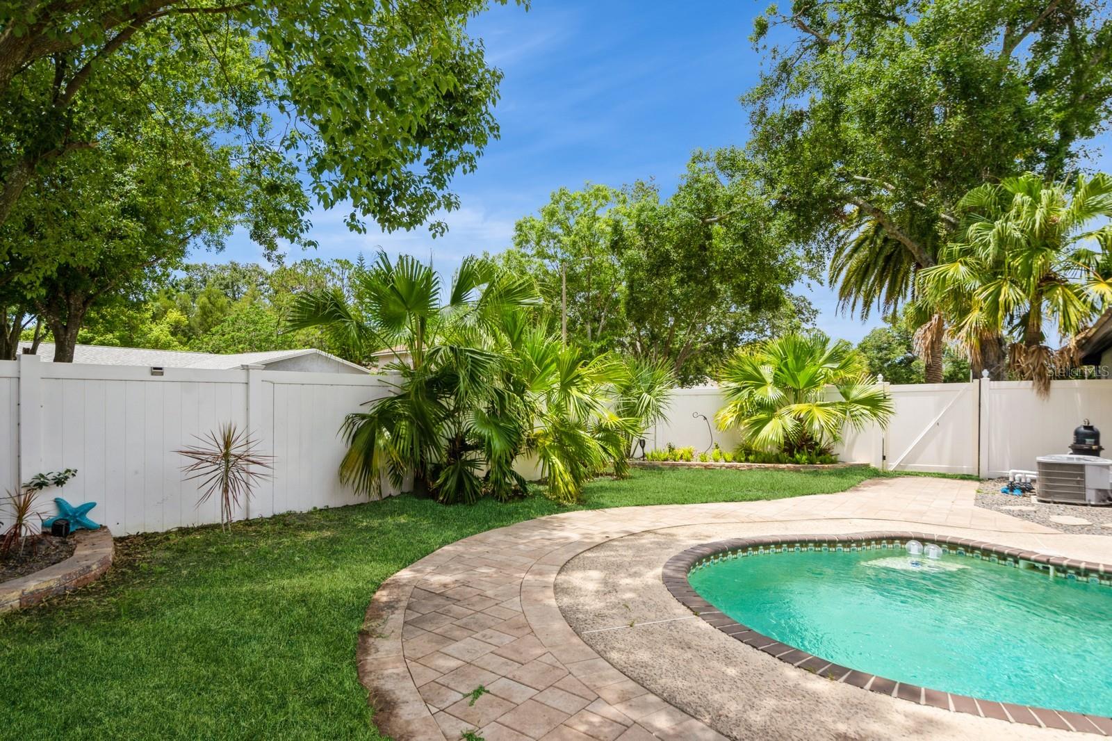 Image 32 of 41 For 15801 Cottontail Place