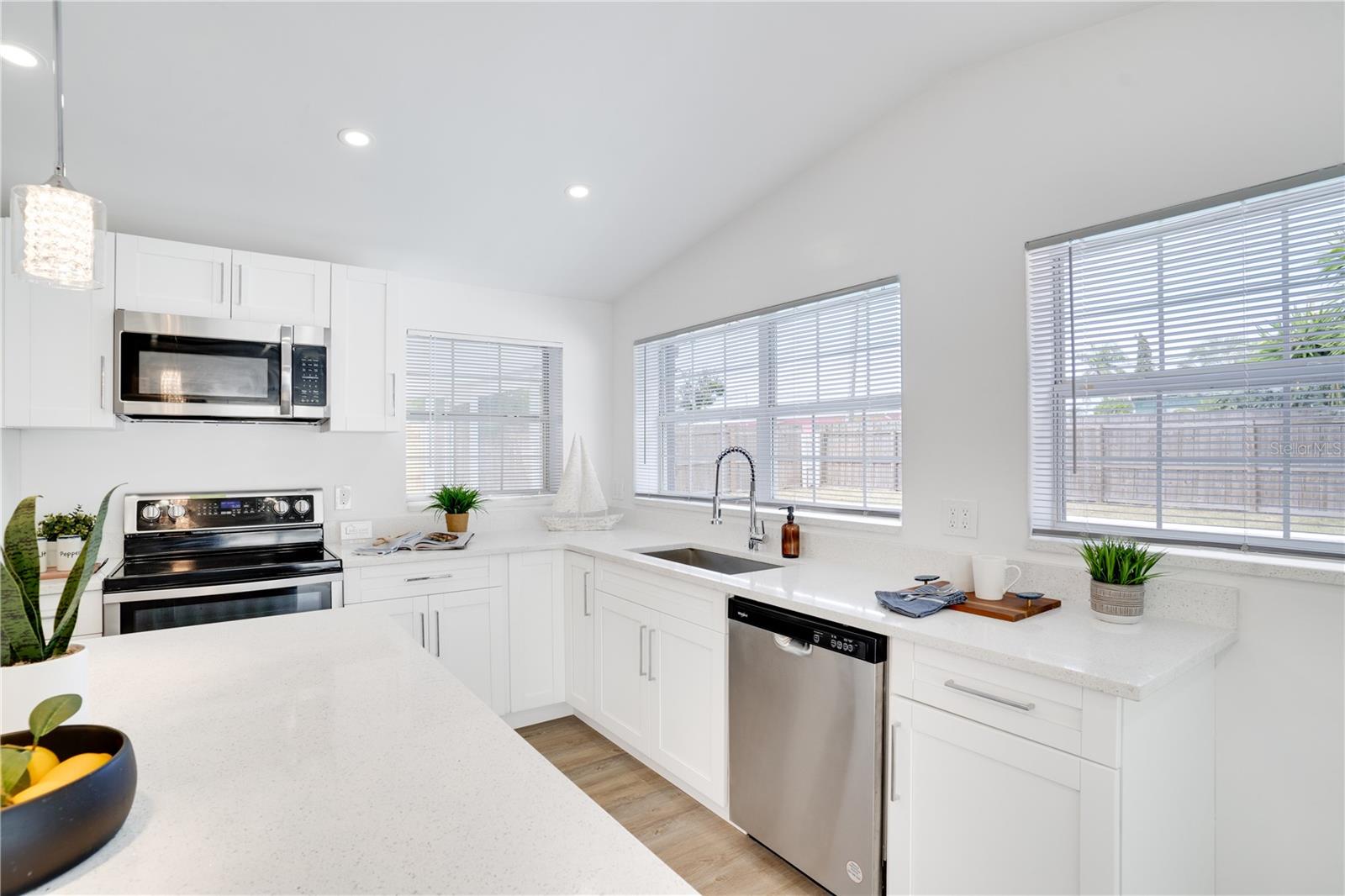 Image 11 of 41 For 12448 114th Street