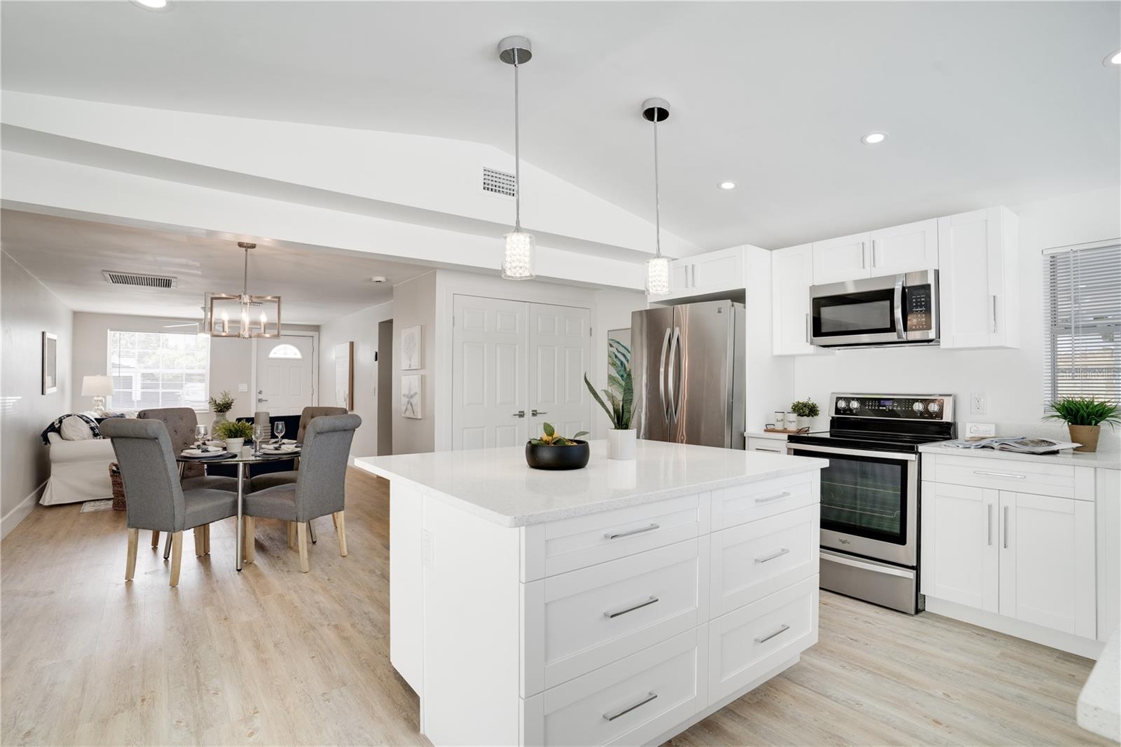 Image 13 of 41 For 12448 114th Street