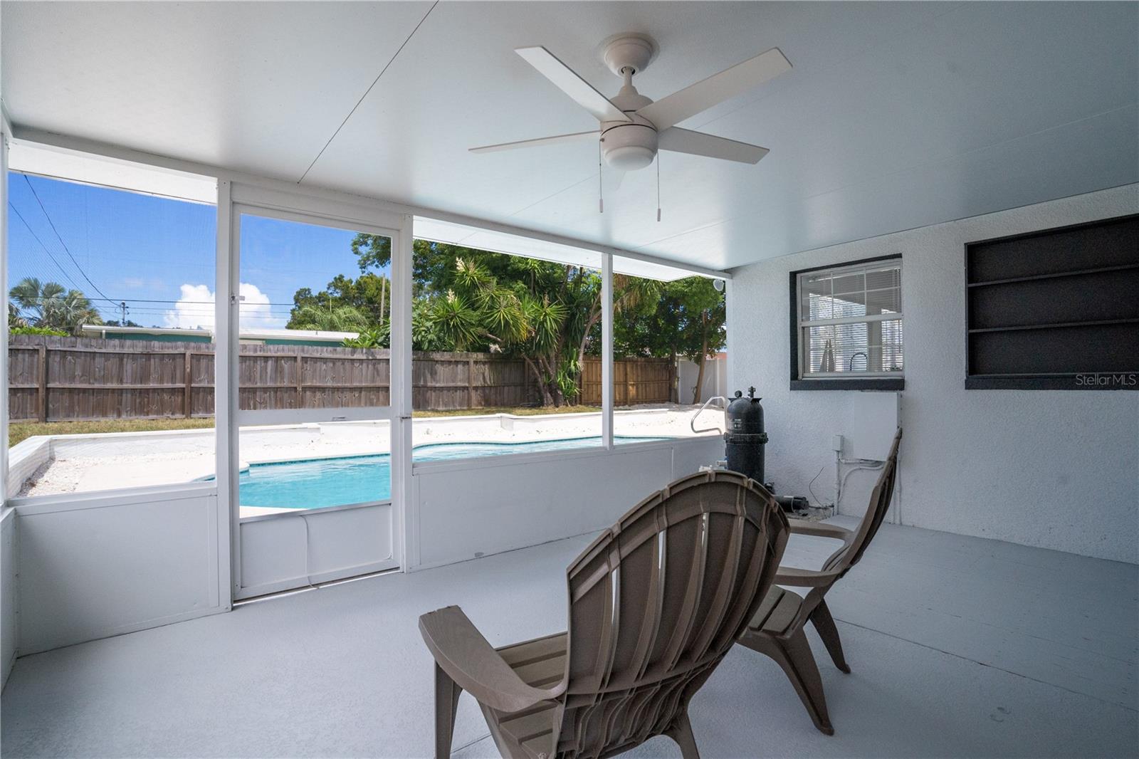 Image 27 of 41 For 12448 114th Street