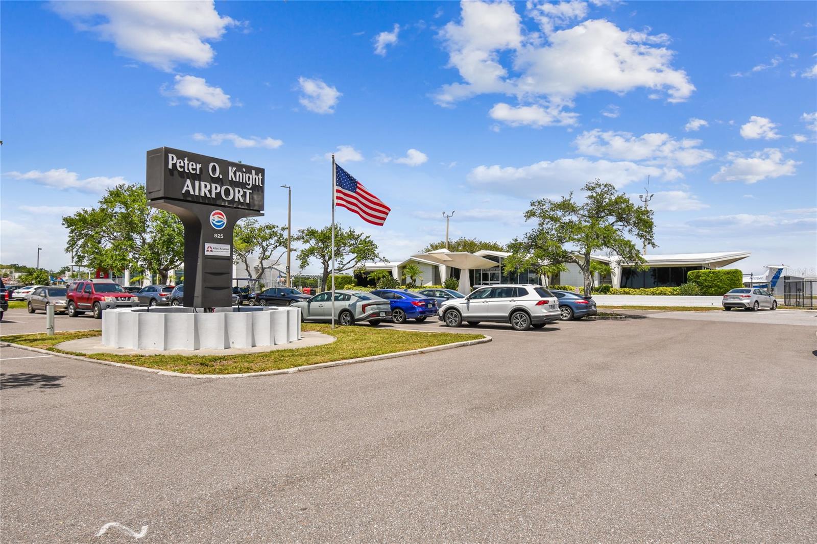 Listing photo id 7 for 424 Davis Boulevard
