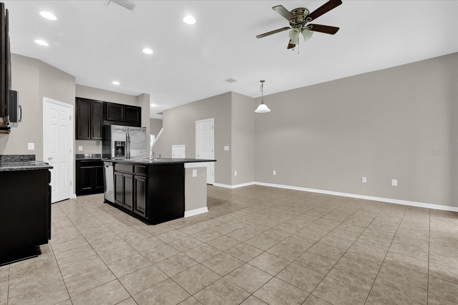 Image 6 of 29 For 6924 Towne Lake Road