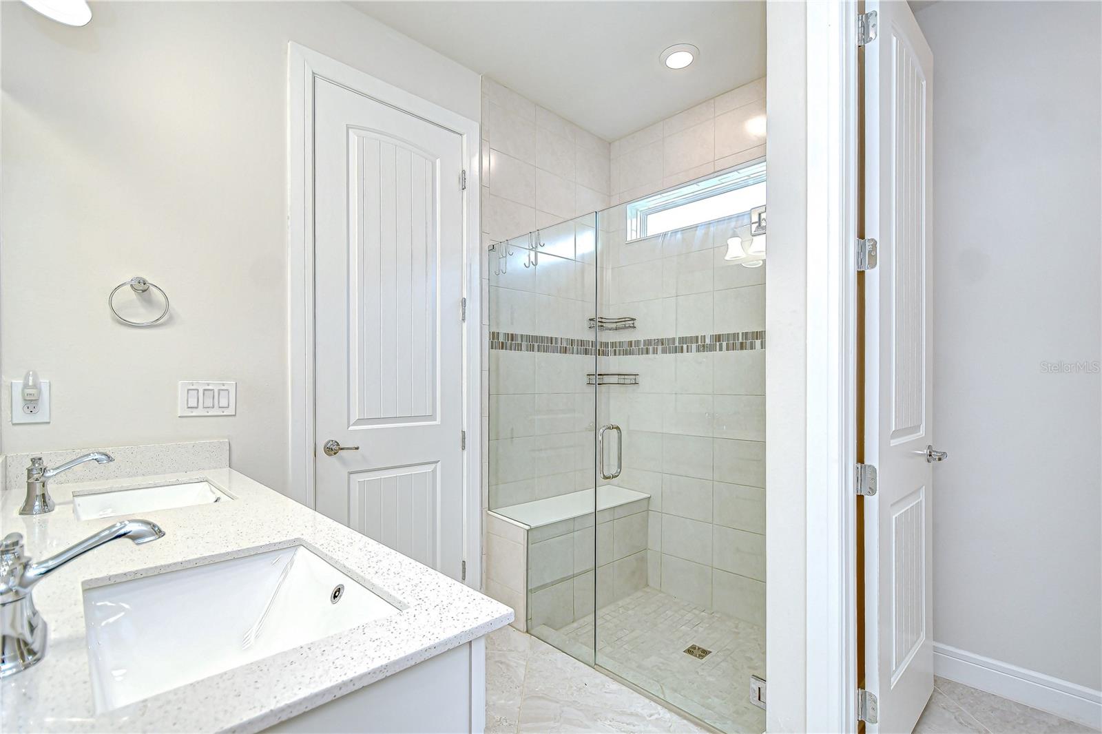 Image 14 of 26 For 6119 Bradford Woods Drive