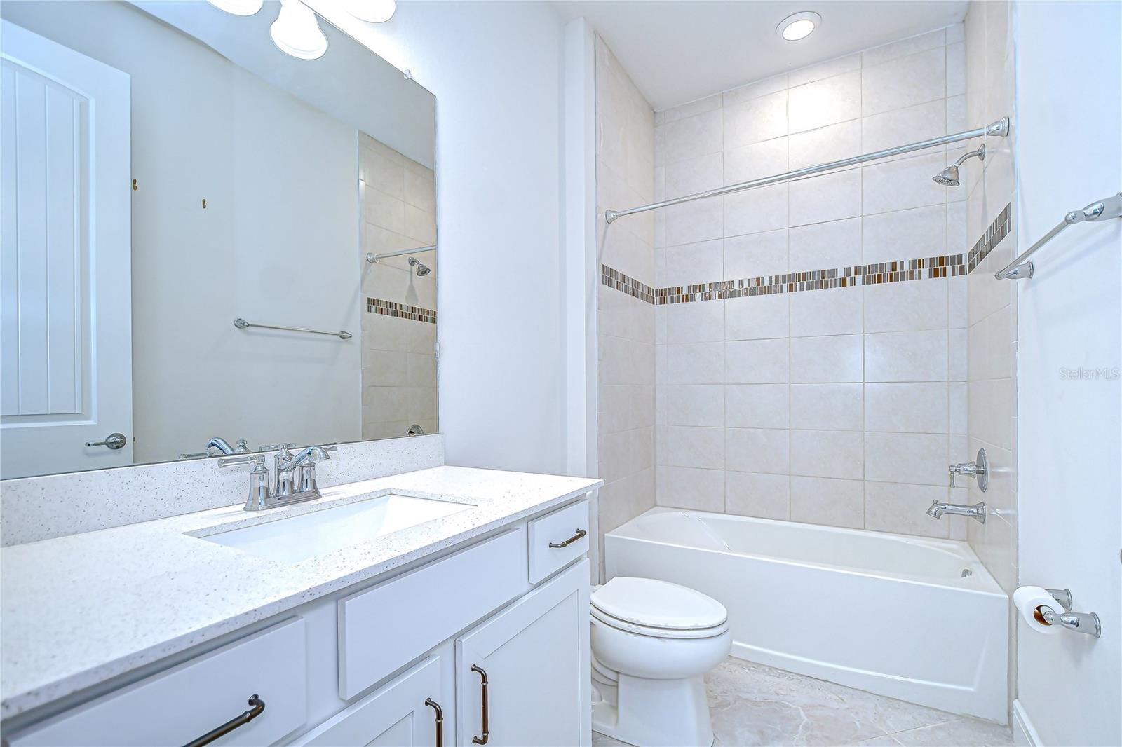 Image 18 of 26 For 6119 Bradford Woods Drive