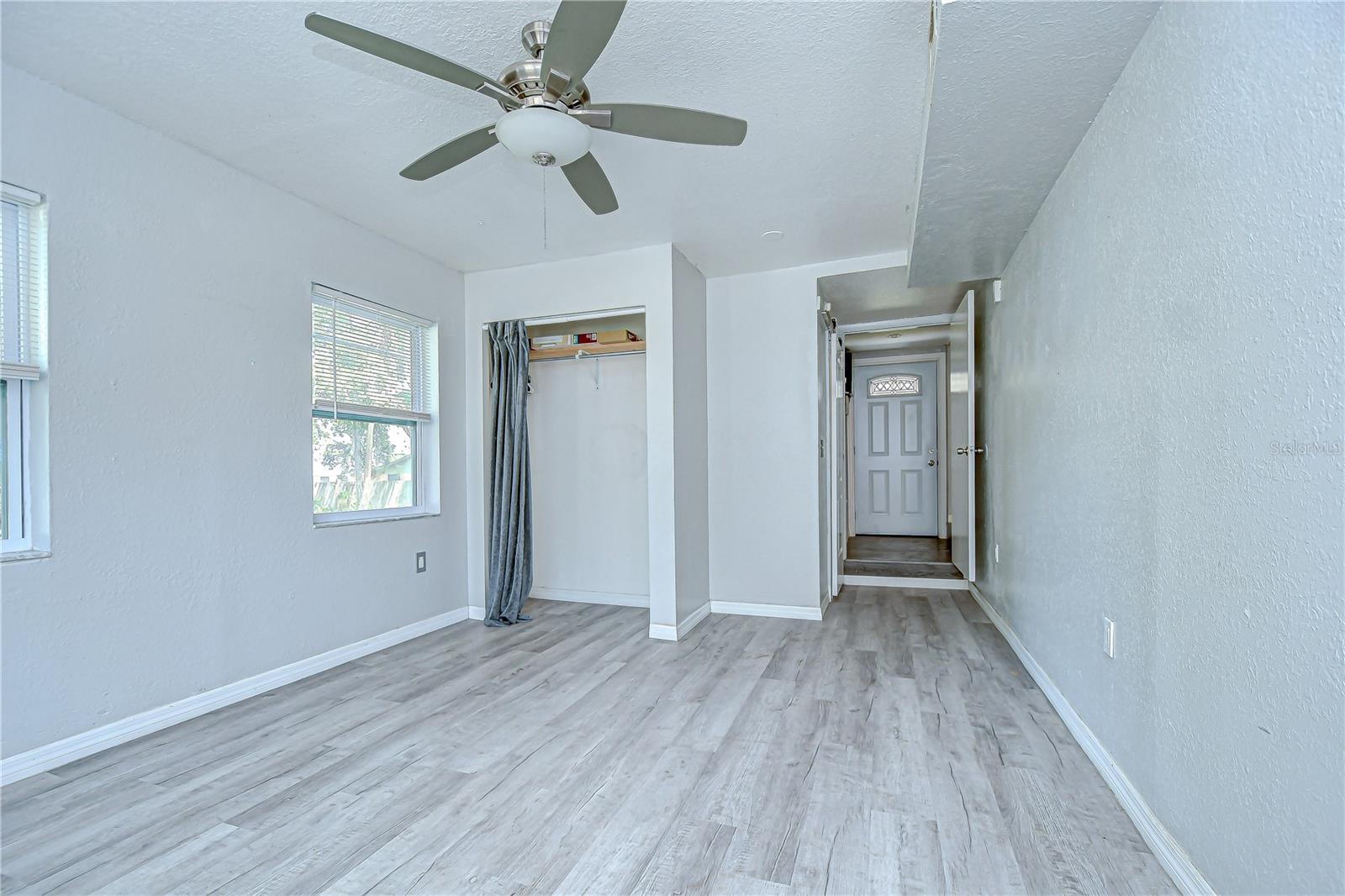 Image 21 of 32 For 5325 8th Avenue S