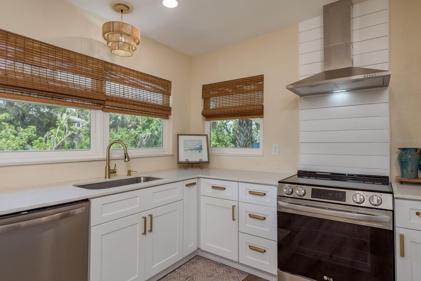 Image 13 of 29 For 5270 Miller Bayou Drive
