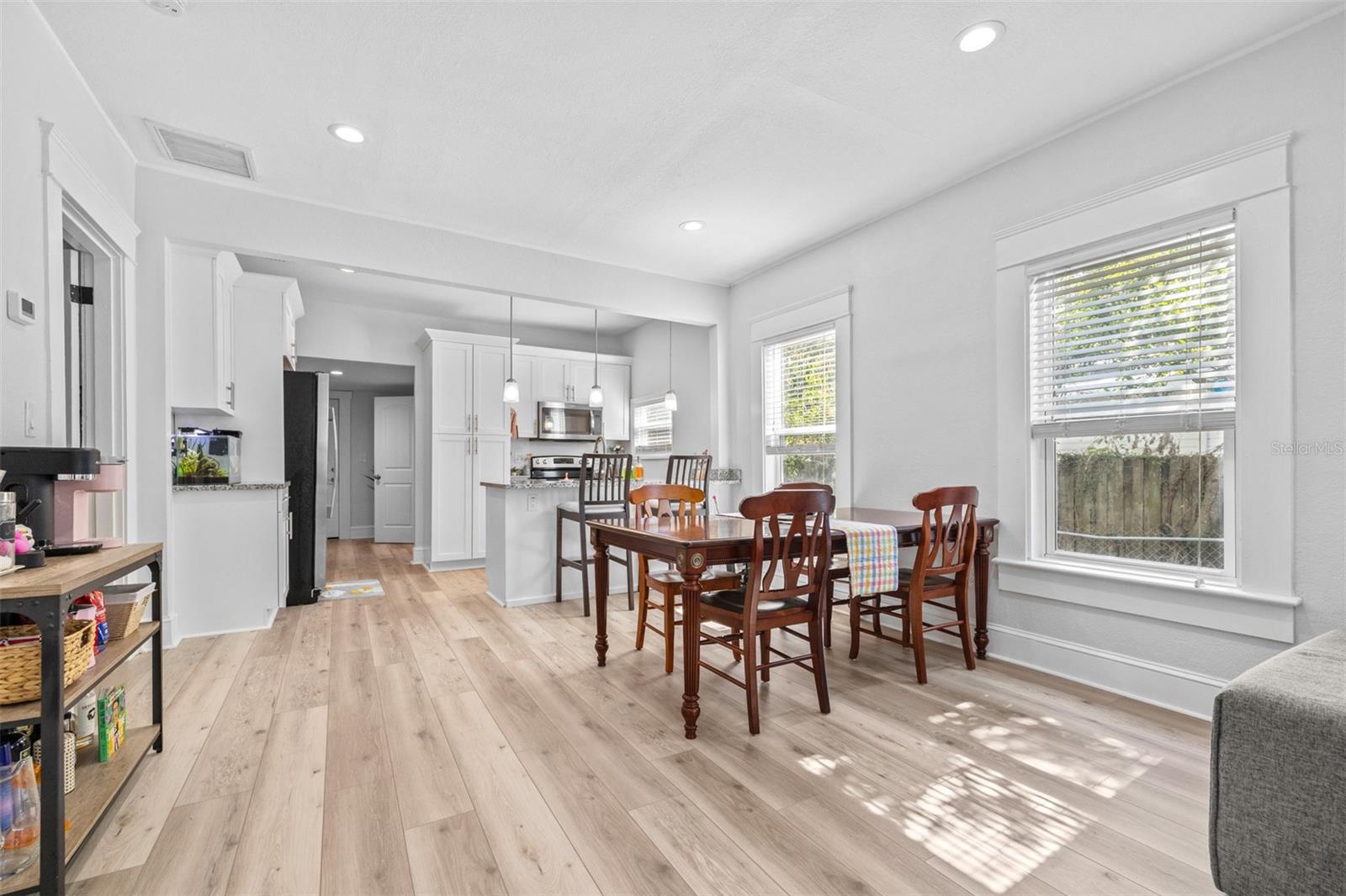 Image 10 of 38 For 910 Chelsea Street