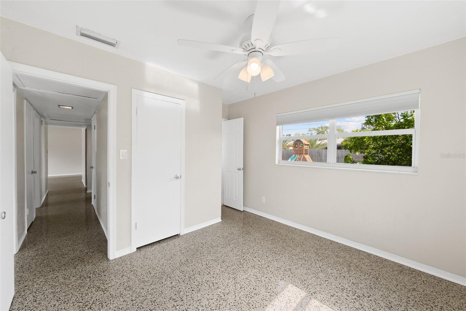 Image 23 of 38 For 5961 41st Avenue N