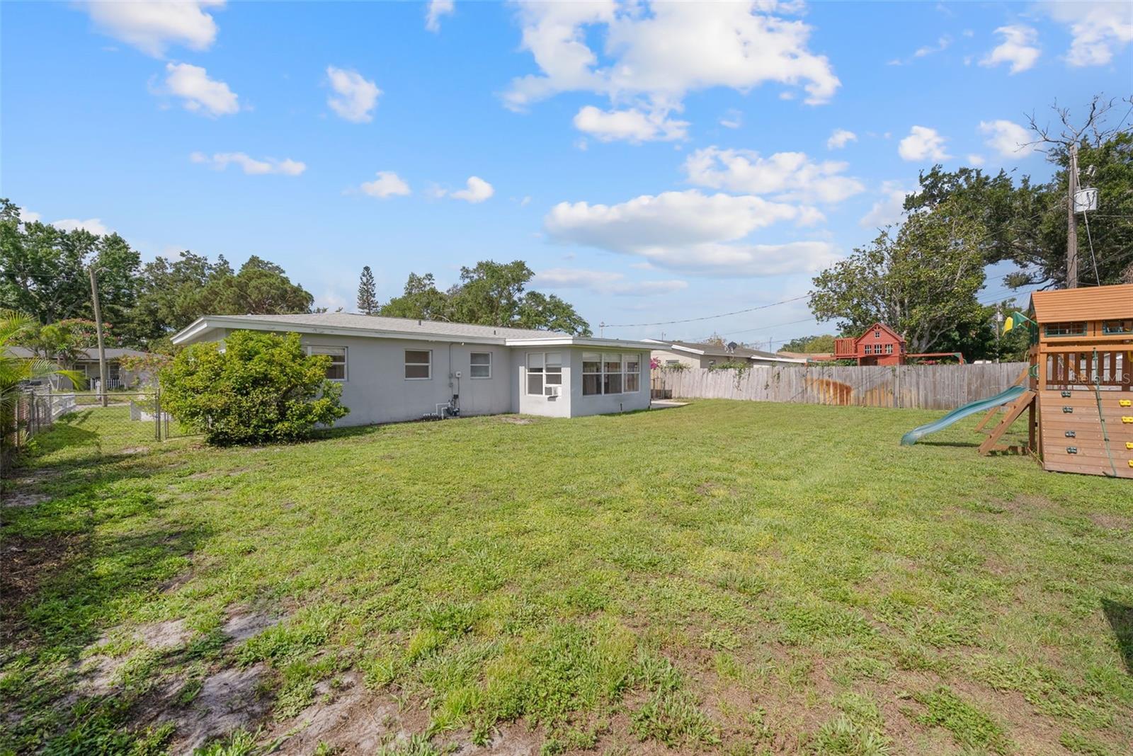 Image 30 of 38 For 5961 41st Avenue N