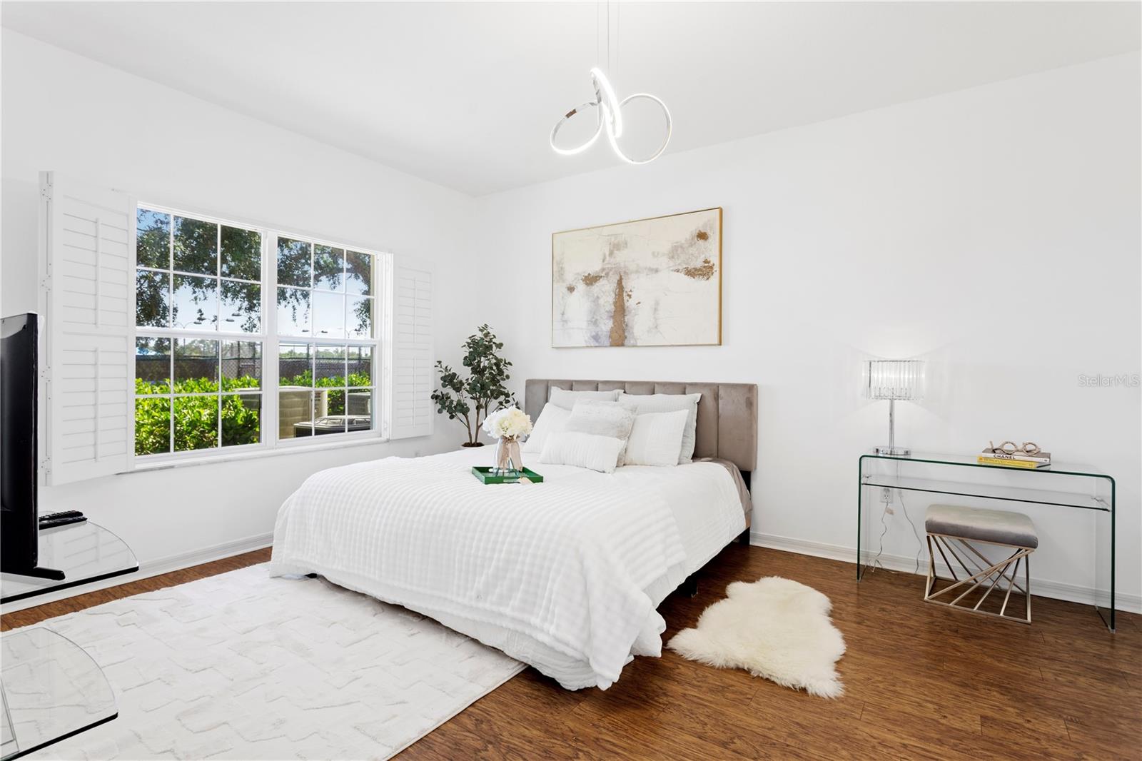 Image 18 of 49 For 3702 54th Drive W 104
