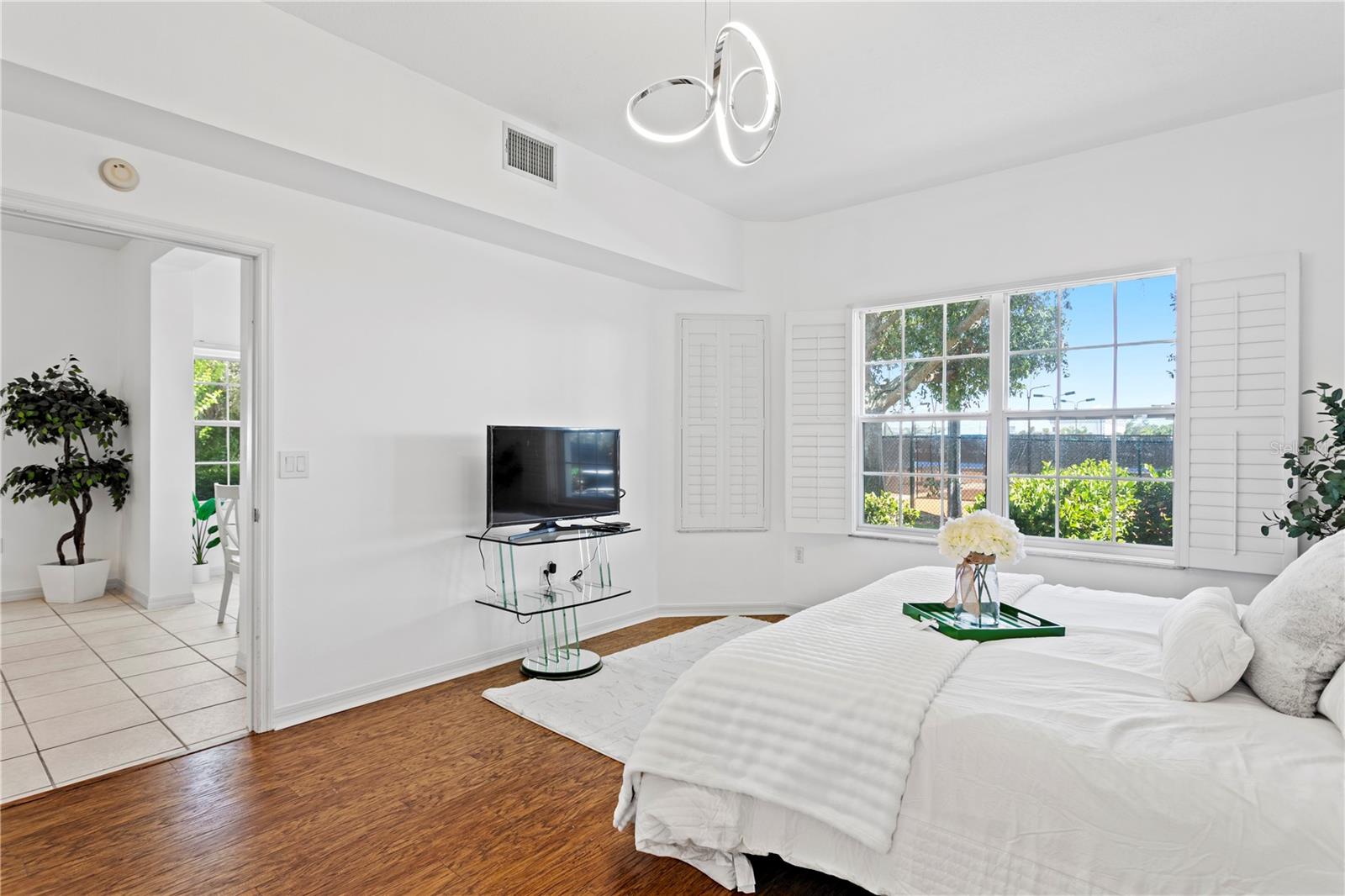 Image 20 of 49 For 3702 54th Drive W 104