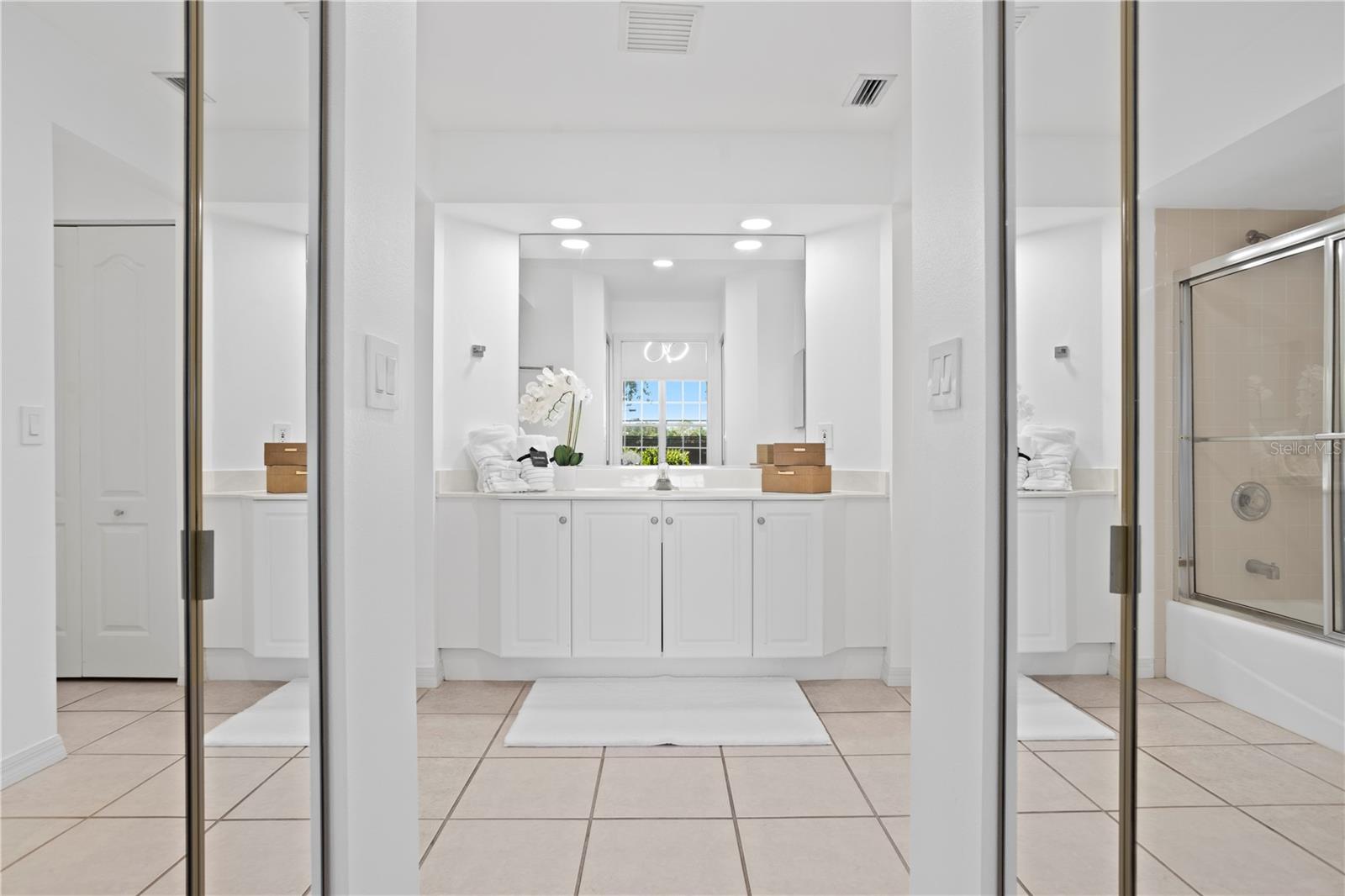 Image 22 of 49 For 3702 54th Drive W 104