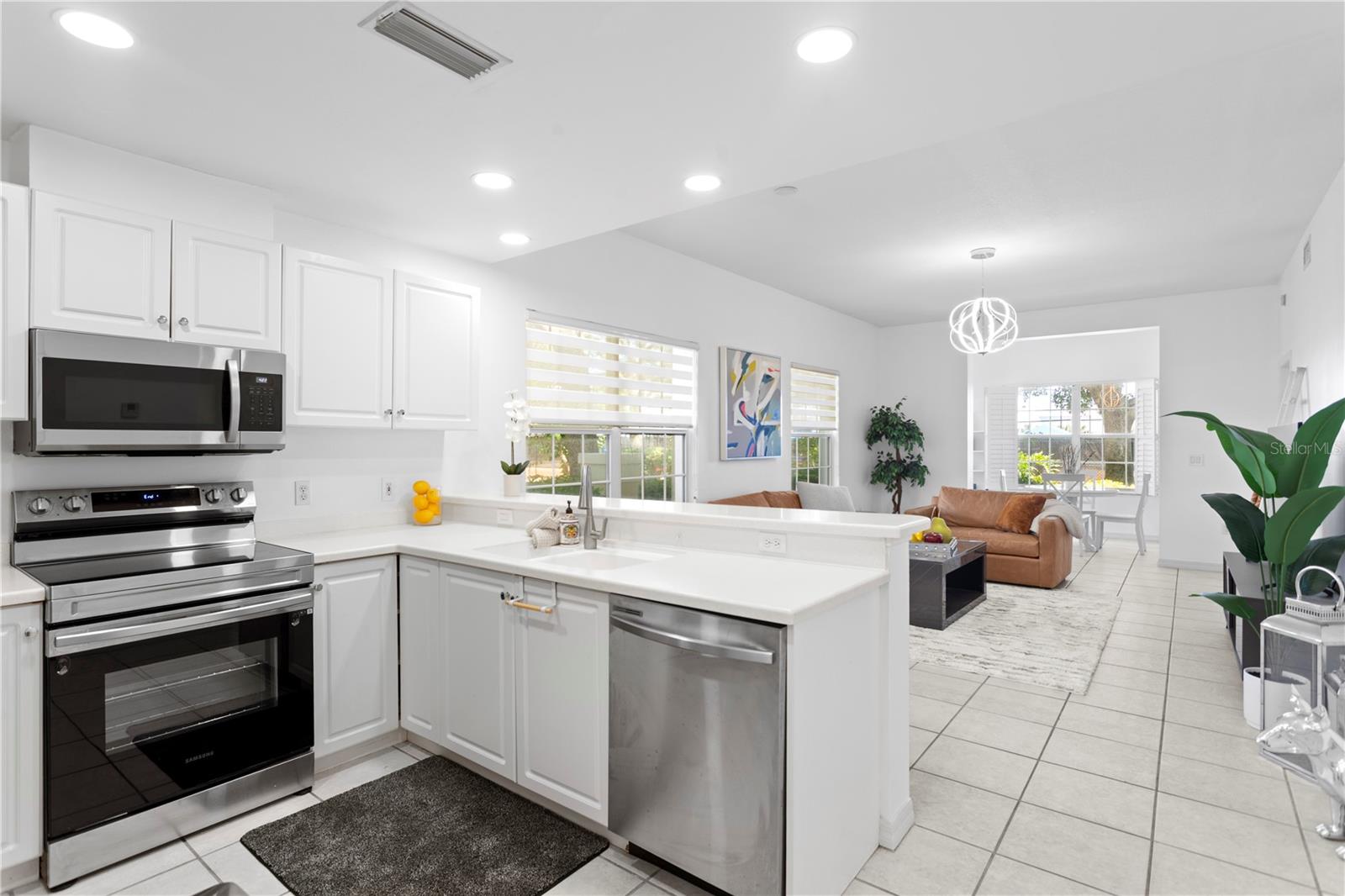 Image 7 of 49 For 3702 54th Drive W 104