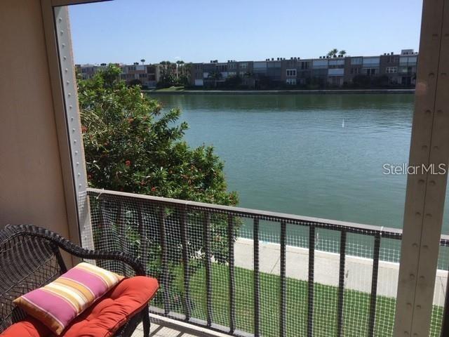 Image 7 of 23 For 7625 Sun Island Drive S 202