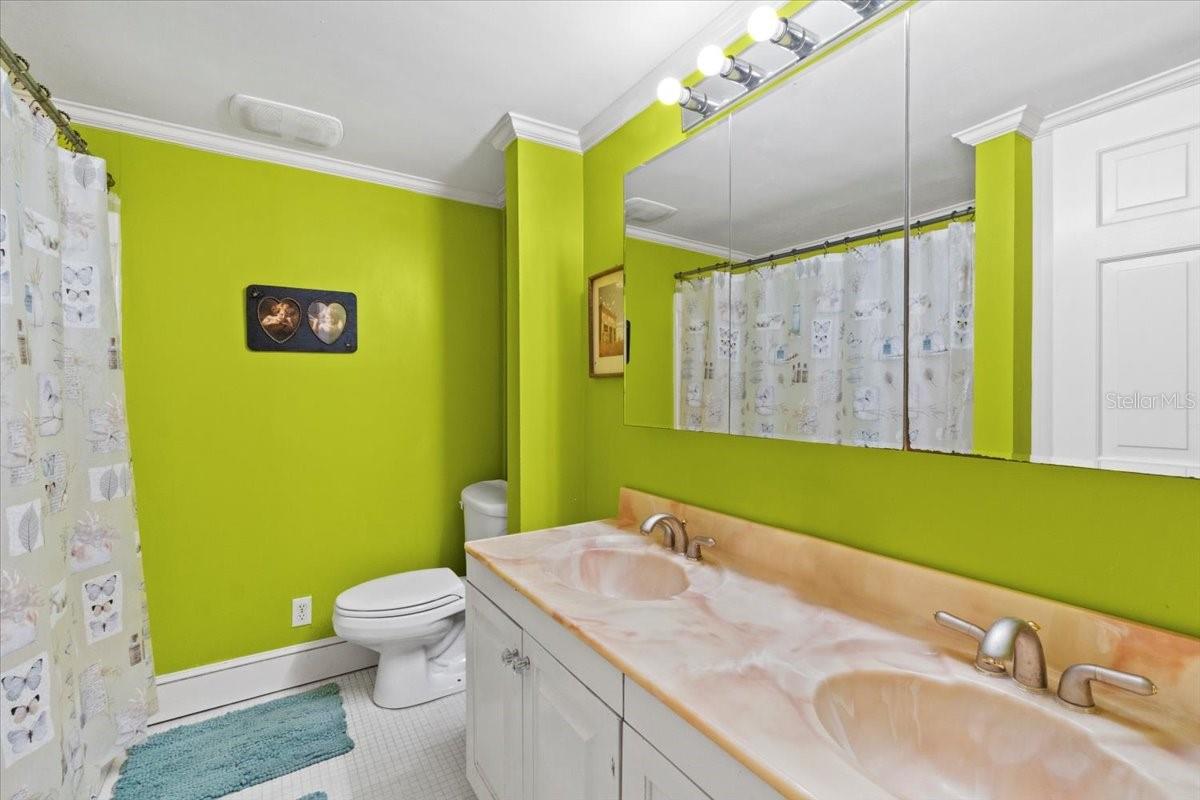 Listing photo id 17 for 15012 301 Highway