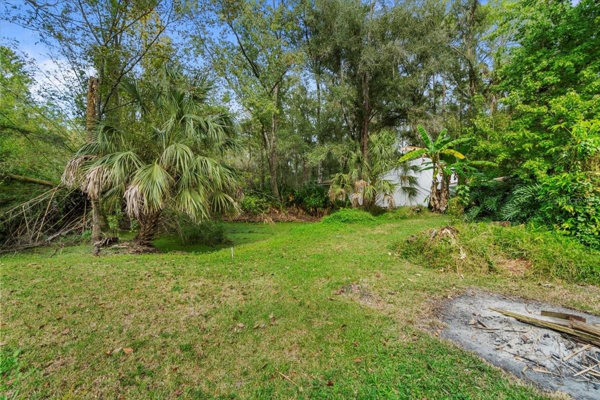 Listing photo id 26 for 15012 301 Highway