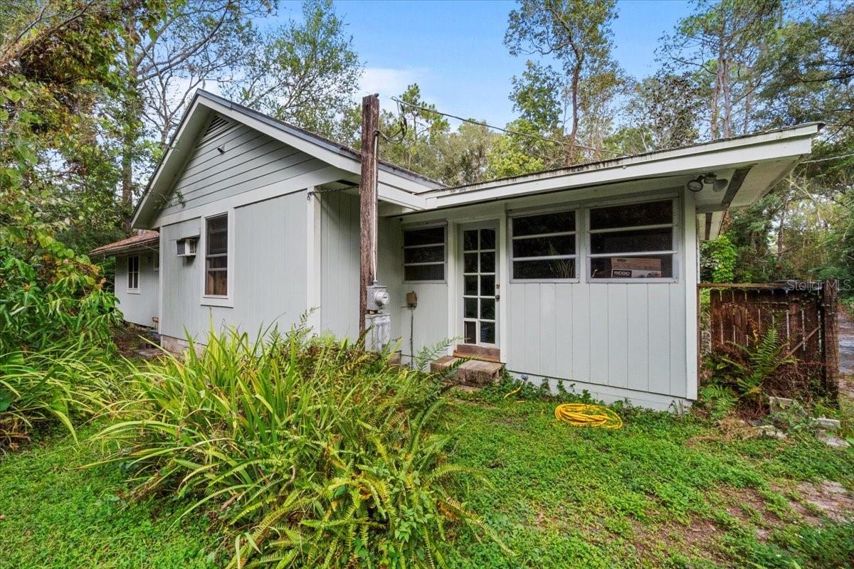 Listing photo id 28 for 15012 301 Highway