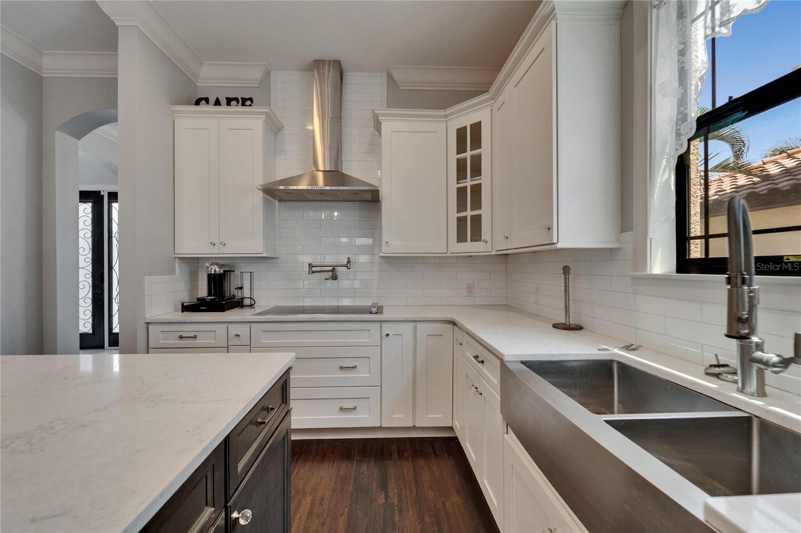 Image 21 of 100 For 6116 Lagomar Lane